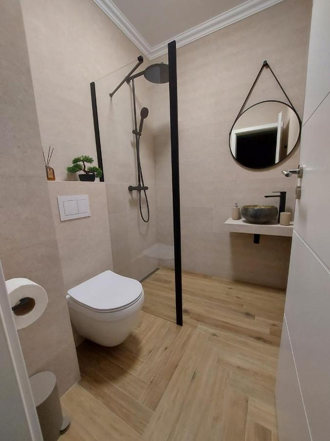 Panoramic Apartments Oradea Buitenkant foto
