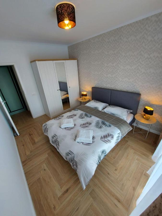 Panoramic Apartments Oradea Buitenkant foto