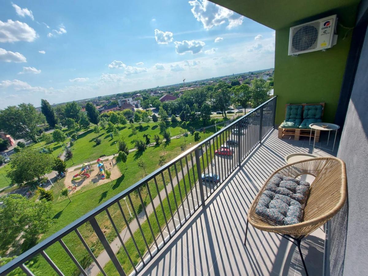 Panoramic Apartments Oradea Buitenkant foto