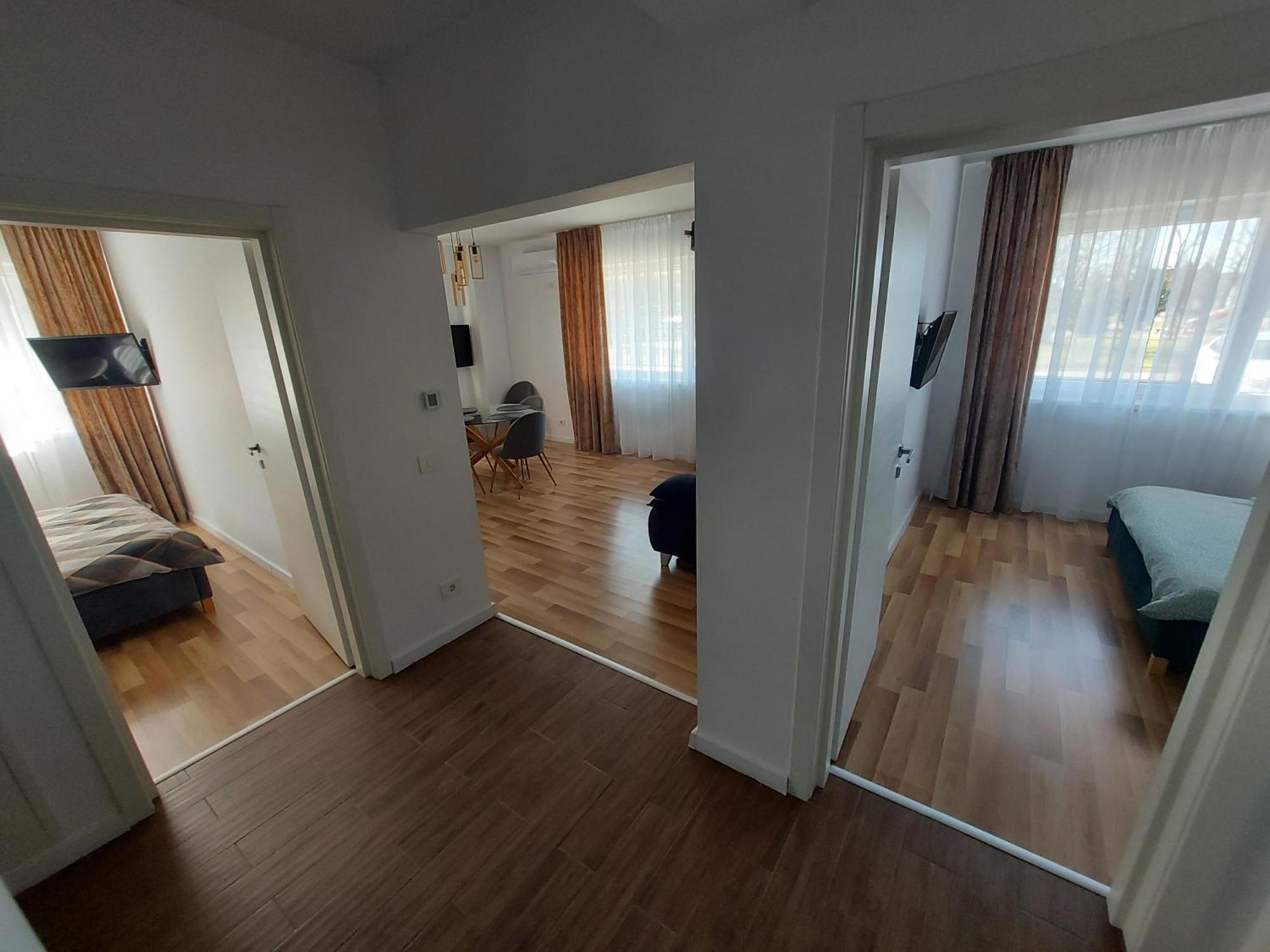Panoramic Apartments Oradea Buitenkant foto